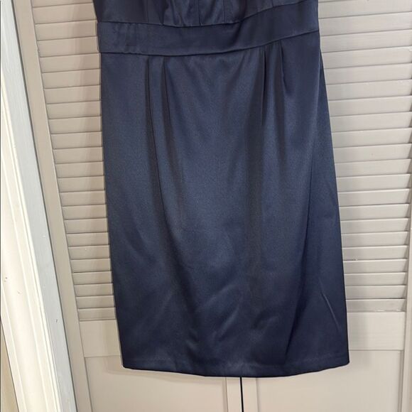 Elegant Navy Sleeveless Dress - Picture 10 of 10